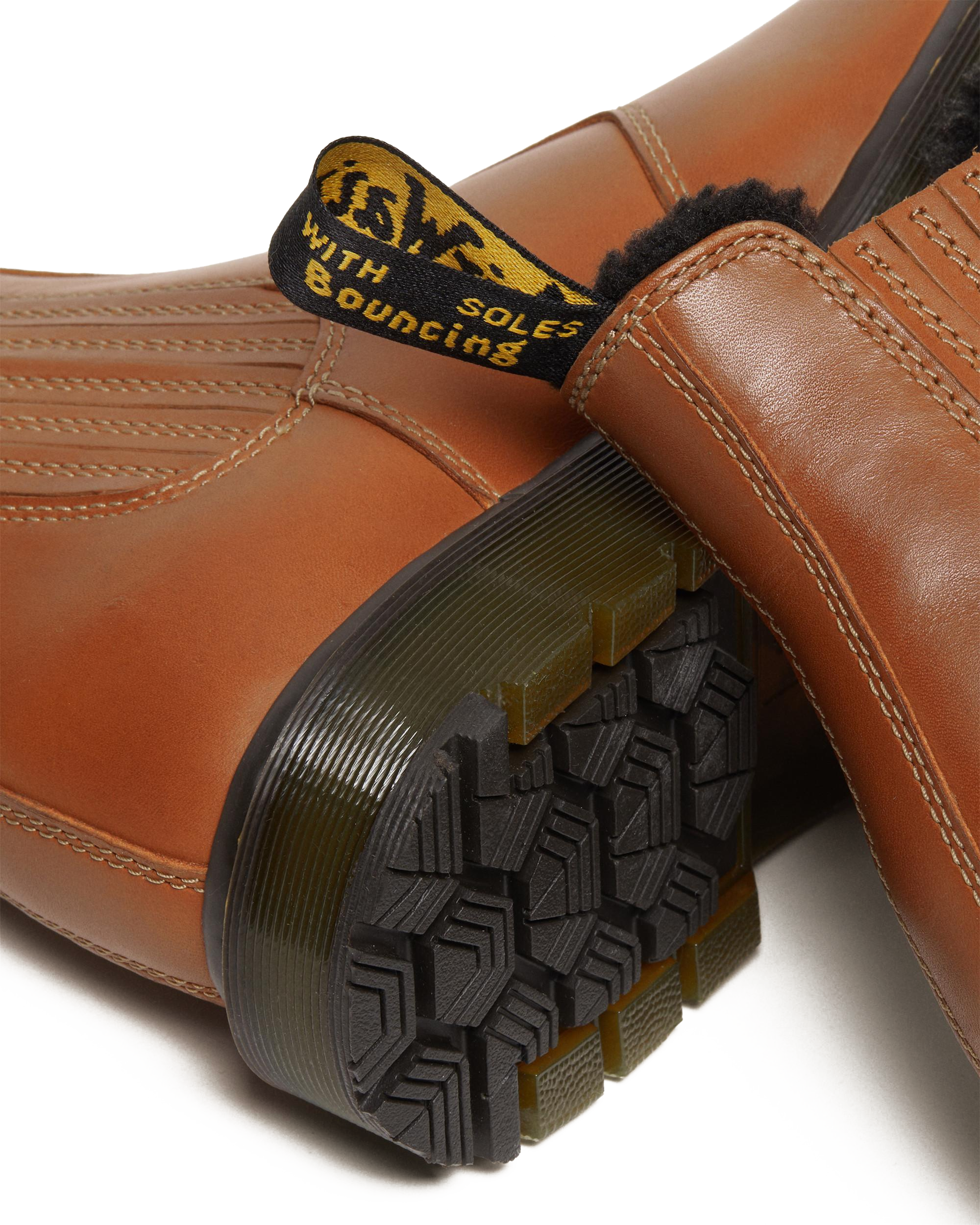 2976 DM's Wintergrip Leather Chelsea Boots