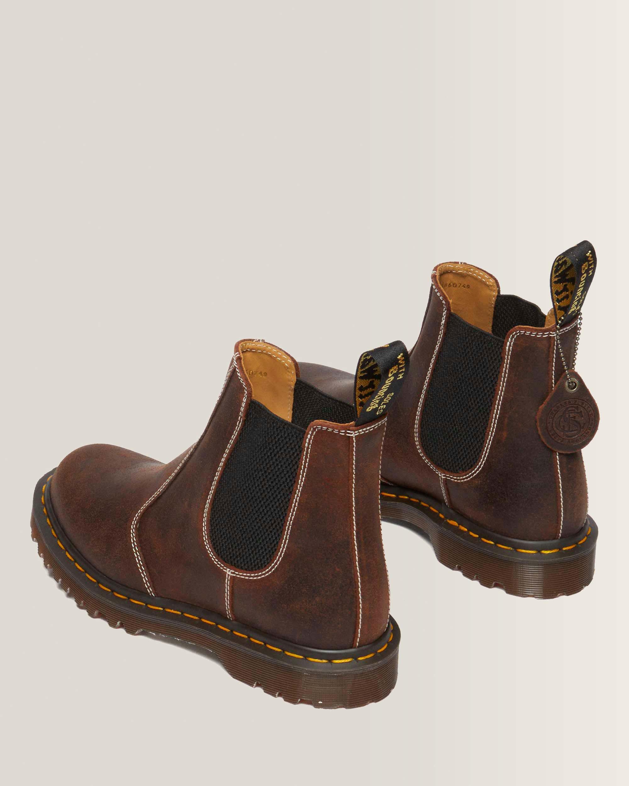 2976 Made in England Wax Commander Chelsea Boots