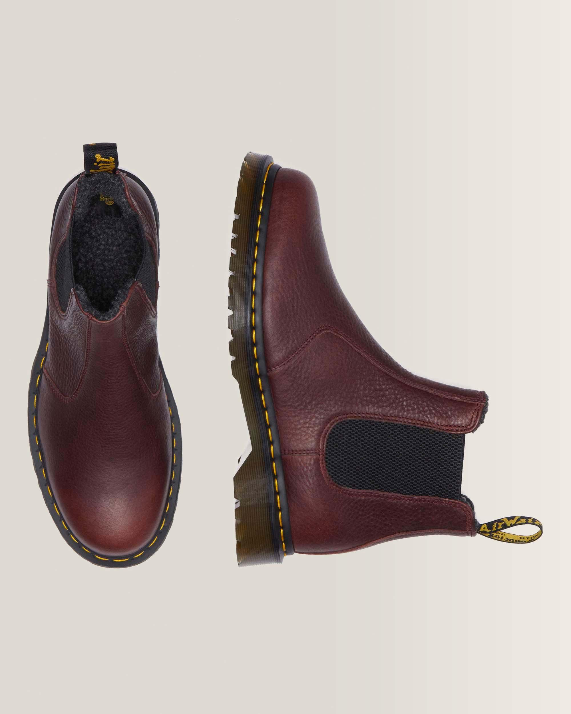 2976 Grizzly Fleece Lined Chelsea Boots