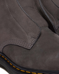 1460 LACELESS